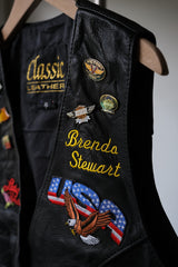 ”Classic Leather” Vintage Rider Vest with Embroidery&Pin 復古刺繡徽章側綁帶機車真皮背心