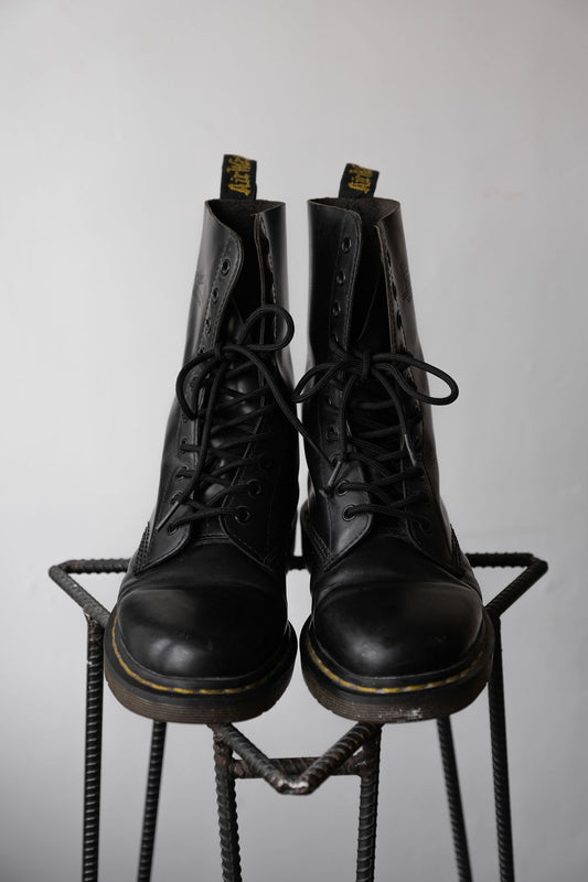 Dr.Martens 1490 10eyes レザーブーツ Dr.Martens 10ホール レザーブーツ