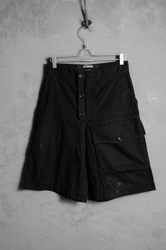 Jacquemus 'Le Short Laurier' Shorts black 抗撕裂布側口袋短褲