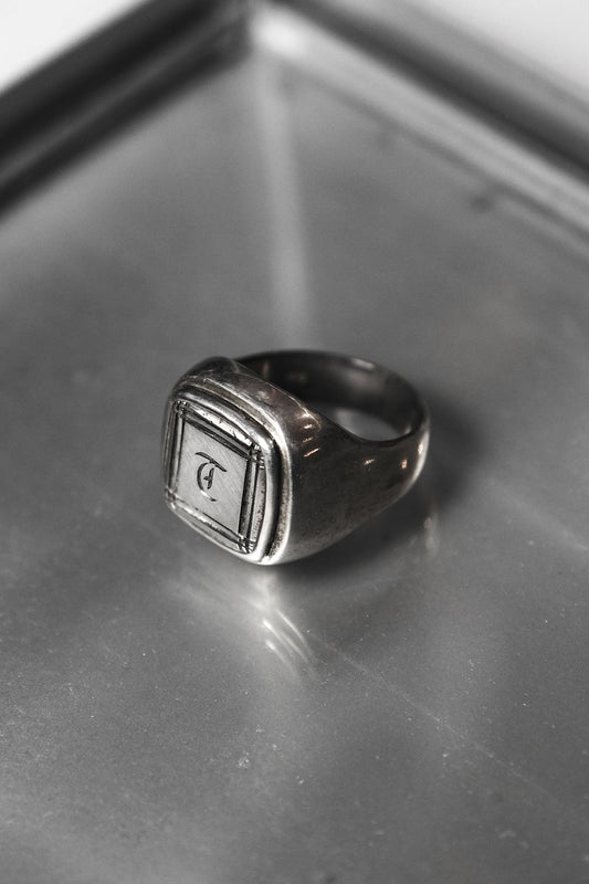 925 Sterling Silver Engraved Initial Signet Ring 雕刻字母T 方形印章戒指