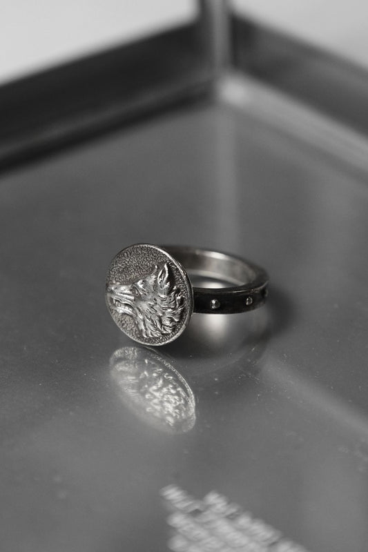 Silver Wolf Head Signet Ring 狼頭浮雕印章戒