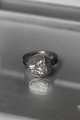 Silver Wolf Head Signet Ring 狼頭浮雕印章戒