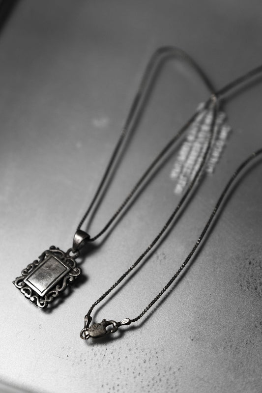 Vintage Silver Frame Necklace 復古方框項鍊