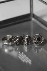Silver Wolf Head Signet Ring 狼頭浮雕印章戒