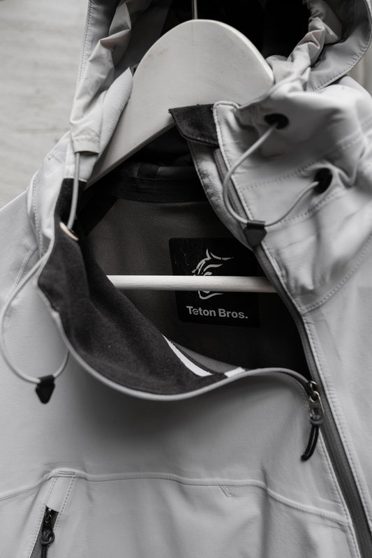 Teton Bros Tsurugi Jacket 日本戶外品牌 斜拉鏈防水透氣機能外套