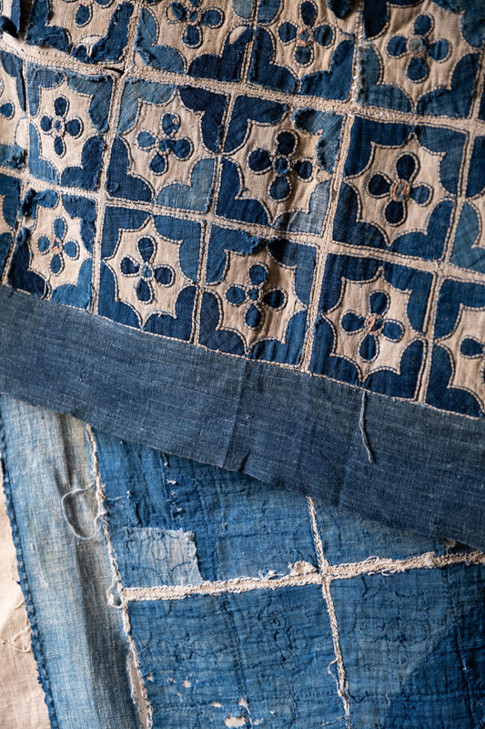 Vintage handmade Indigo textile QUILT.Antique Quilts 復古手工刺繡藍染 古布 可當 桌布 掛布 拍照背景