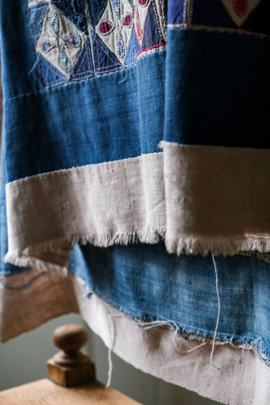 Vintage handmade Indigo textile QUILT.Antique Quilts 復古手工刺繡藍染 古布 可當 桌布 掛布 拍照背景