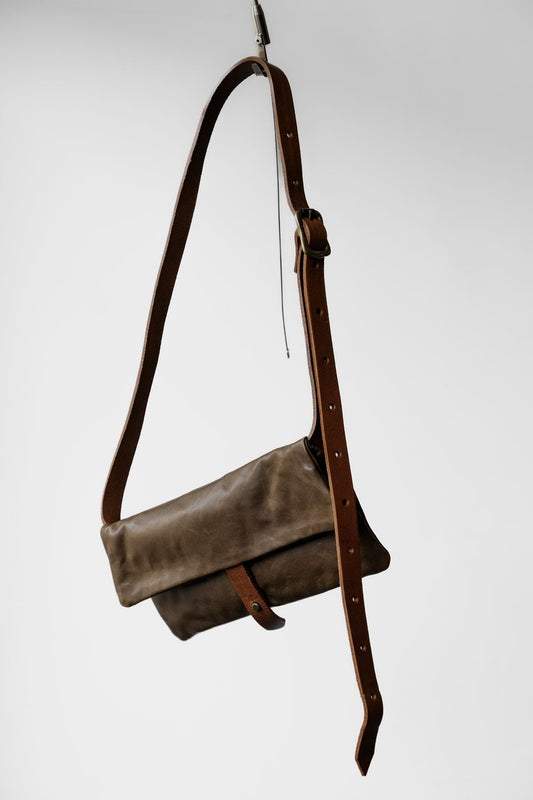 Jas-M.B. Leather Shoulder Bag 英國手工製皮革包袋品牌 對折拉鏈側背包 茶褐色