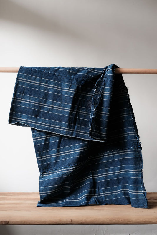 Vintage African Indigo Striped Fabric 非洲靛藍條紋古布 (深藍)