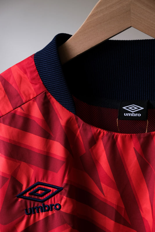 UMBRO TRAINING Graphic Lined Mesh Piste Top 復古印花運動套頭上衣