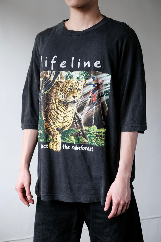 2000's Vintage "Lifeline" Jaguar Print Tee Vintage leopard animal print short T