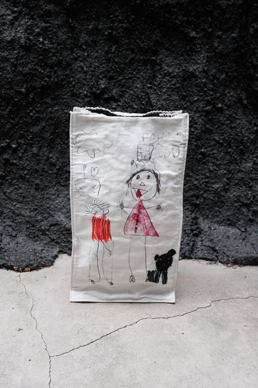 Children drawing holding shopping bag 可塑形 小孩塗鴉手拿購物袋