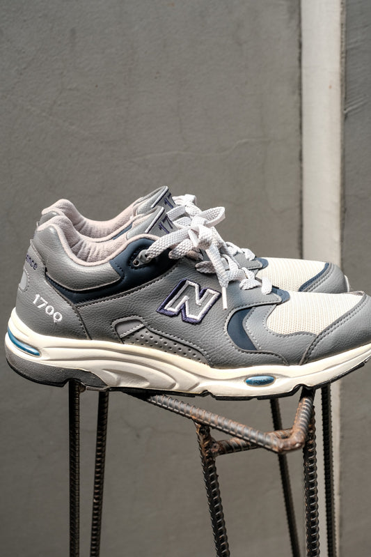 New Balance M1700GRA Grey with Navy 美製復古慢跑鞋 元祖灰藍色 D楦