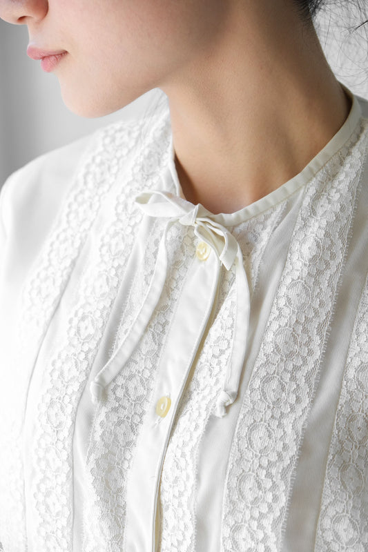 Sheer Lace Collection no.15 領口綁帶蕾絲透膚襯衫