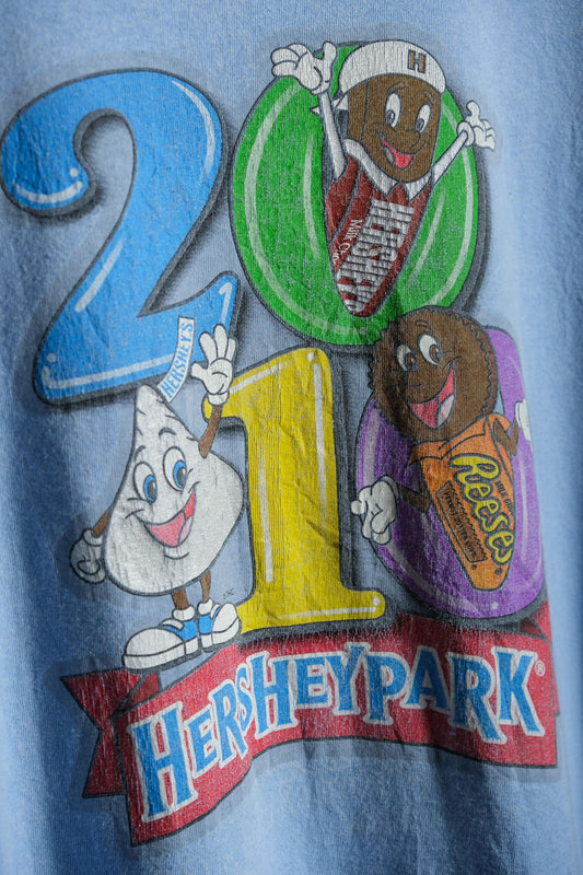 Hershey's Park 2010 Chocolate Print Tee American Chocolate Theme Park Print Tee