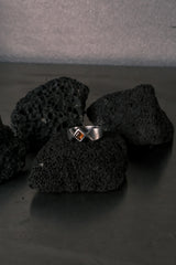 German Vintage Geometric Folded Band Ring with Square Amber-tone Stone 德國古董 幾何摺疊寬版戒｜方切琥珀色石