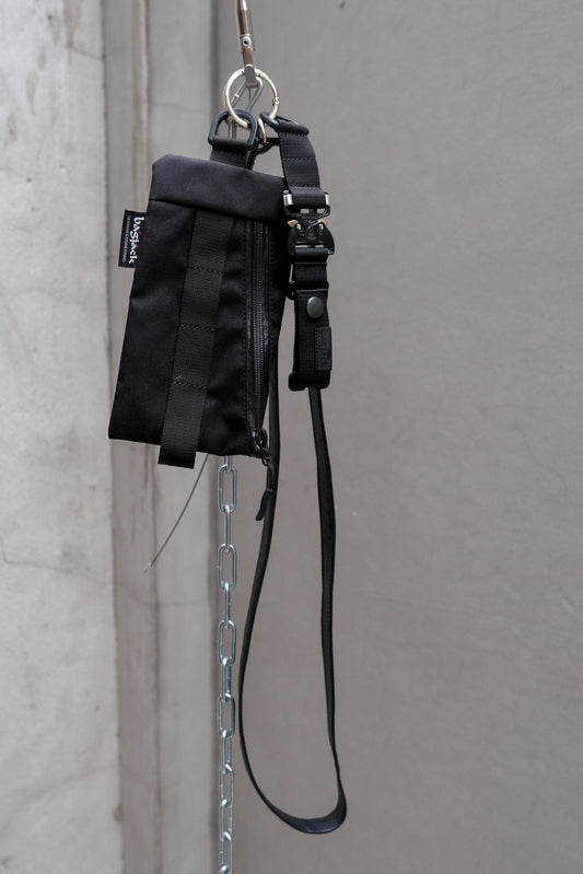 Bagjack + Yorozu "shoulder set" 柏林手工包品牌聯名系列 皮革銀環鍊手機掛包 Cobra扣具