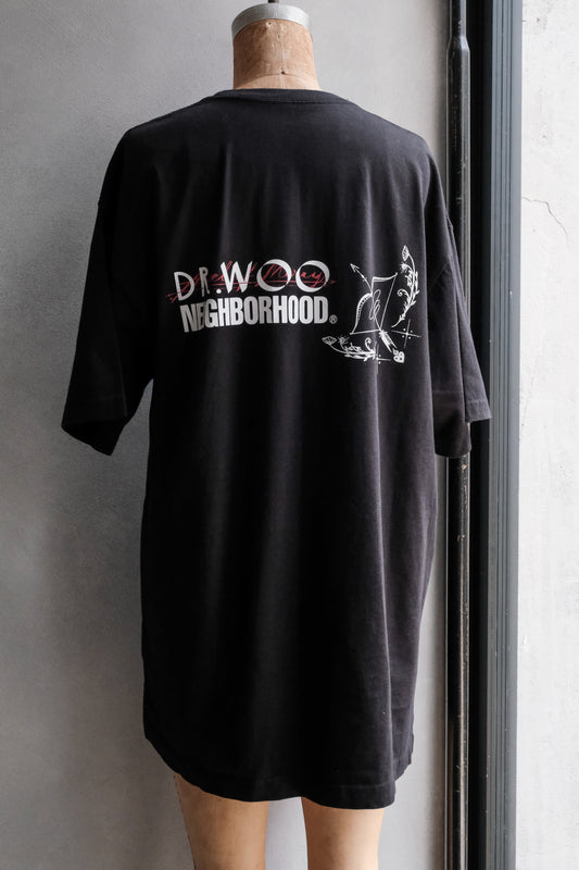 Neighborhood x Dr. Woo Printed T-Shirt 聯名印花短袖上衣