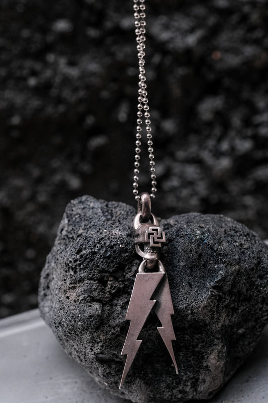 Fate Co Thumder Metal Top Lc Skull + Lightning Top 日本銀飾品牌 卍字獨眼骷顱頭閃電吊墜閃電小銀牌 925純銀 附保卡