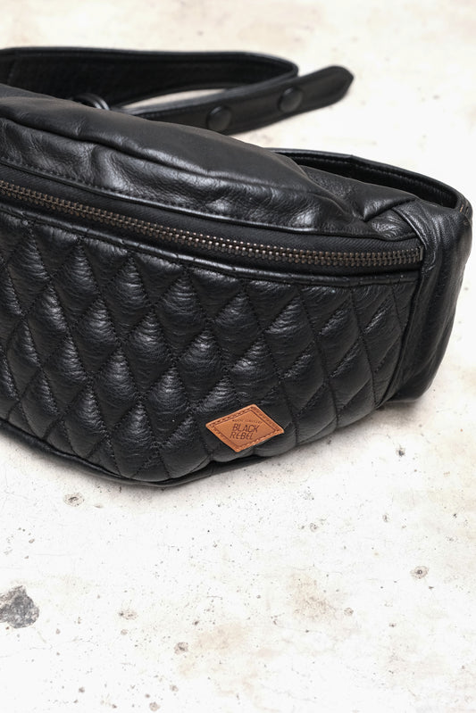 RUDE GALLERY BLACK REBEL OUTSIDERS LEATHER WAIST BAG 荔枝牛皮菱格腰包