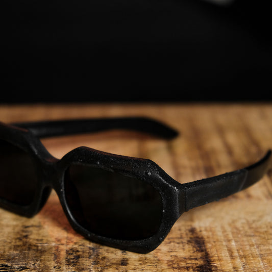 Kuboraum Maske X2 - Black Brunt Sunglasses 顆粒面黑框太陽眼鏡 柏林時尚眼鏡品牌 義大利手工製