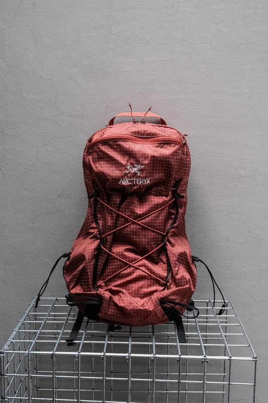 Arc’teryx Aerios 15  Backpack  始祖鳥 紅色輕量化防水機能登山包