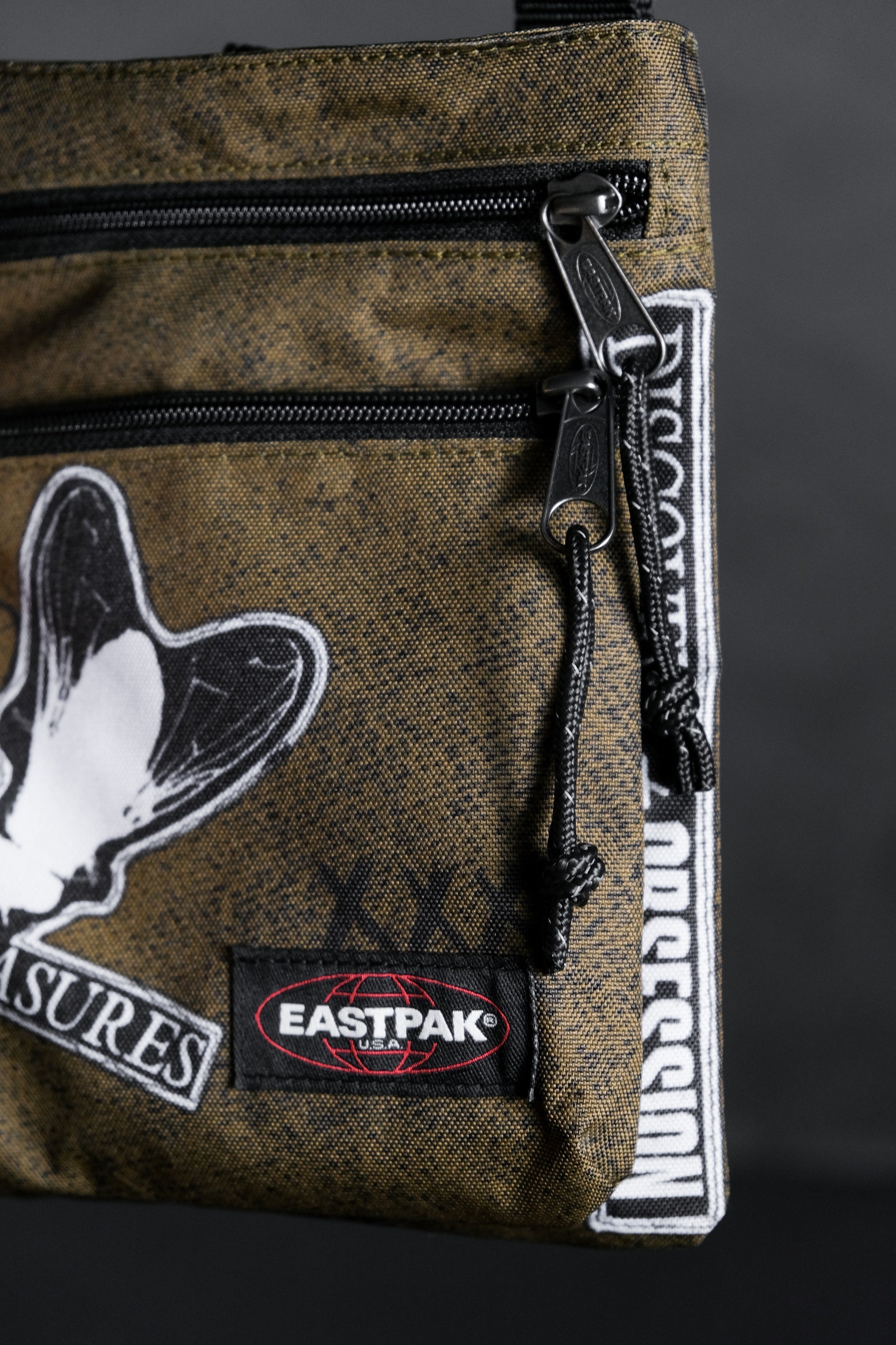 Eastpak x Pleasures Padded Rusher Shoulder Bag joint oblique small bag  brand new paid dust bag