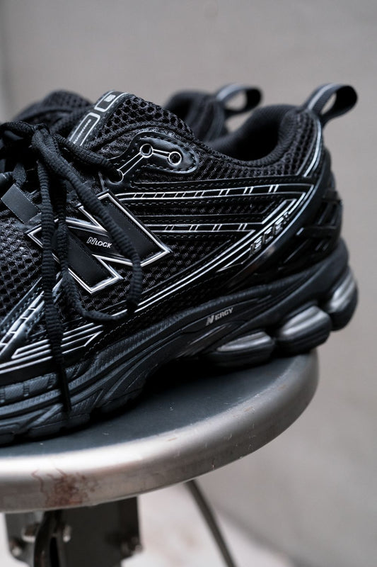 New Balance 1906R Black