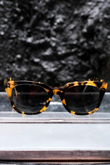 UNUSED UH0351 Wellington Sunglasses Tortoise Shell 琥珀紋復古威靈頓框太陽眼鏡