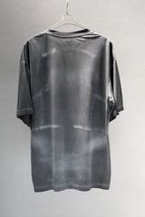 SATISFY Arch Logo Washed Tee Charcoal