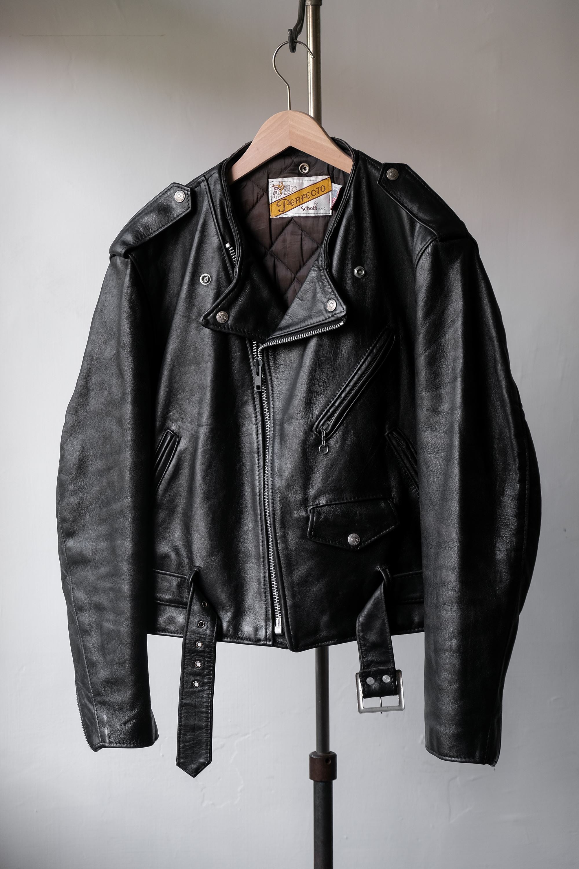 SCHOTT NYC 1980s Vintage Perfecto Leather Motorcycle Jacket American-m