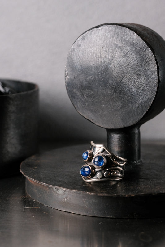 Vintage Modernist ArtisanalSterling Silver Ring 純銀古著藍寶石現代主義銀飾手工戒