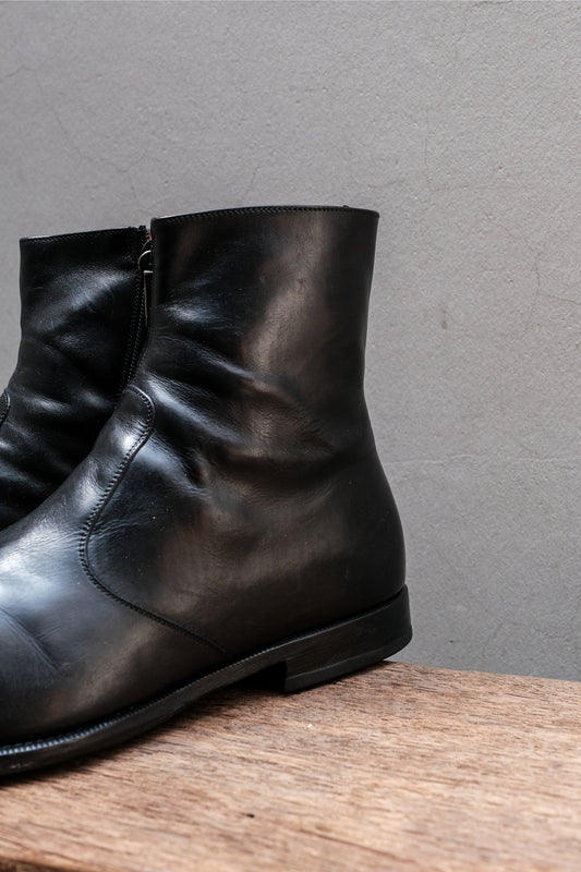 MAGNANNI Plain Toe Side-Zip Leather Boots (Black / Burgundy Lining)⁠ 西班牙頂級手工皮鞋品牌 素面皮革側拉鍊正裝短靴 (黑/酒紅襯底)
