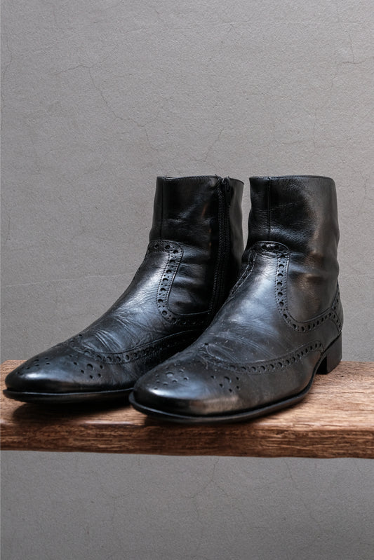 KONSTANTIN STARKE Wingtip Brogue Leather Side-Zip Boots (Leather Sole / Black)⁠雕花翼紋皮革側拉鍊中筒靴 義大利製