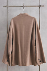 My beautiful landlet AUSTRALIA FLANNEL BIG JACKET, a camel-colored wool blazer with wide, three-dimensional pockets from a Japanese designer brand.