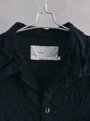 I’m here : - UNFORM OPEN COLLAR SHIRTS - BLACK 日本設計師品牌 縐褶開襟衫