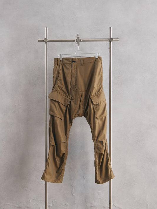 NILMANCE FW18-MP-01 High-density Cotton&nbsp; Pants - Olive 都會機能品牌 機能棉低檔剪裁口袋長褲