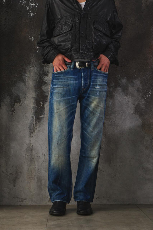 DIESEL Made in Italy Distressed Regular Straight Jeans 復古水洗磨損直筒牛仔褲