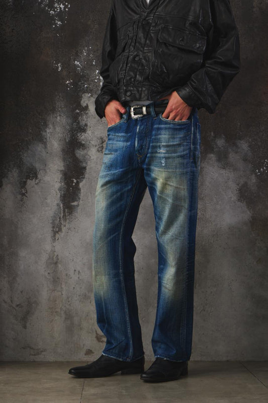 DIESEL Made in Italy Distressed Regular Straight Jeans 復古水洗磨損直筒牛仔褲