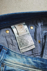 DIESEL Made in Italy Distressed Regular Straight Jeans 復古水洗磨損直筒牛仔褲