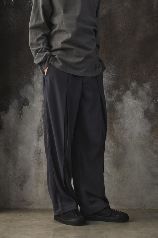Student Apathy TUCK Slacks 日本潮流品牌 刺繡光澤感打摺西裝長褲