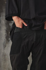 Hamcus Mesh-Panel Cargo Drop-Crotch Shorts/Cropped Pants-Black