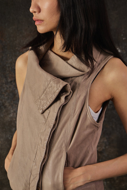 AllSaints Kadian Leather Gilet Asymmetric Vest白色經典不對稱解構風羊皮背心