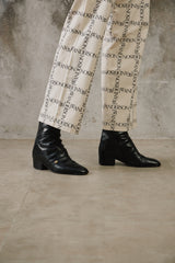 Vintage Black Leather Side-Zip Ankle Boots 黑色全皮革側拉鍊金屬圓扣高跟短靴