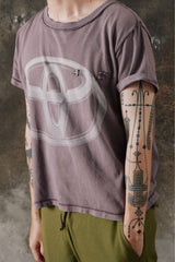 DAYTIMENOVELLA "TOYOTA" Distressed T-Shirt 紐約街頭品牌 豐田logo破壞水洗短T